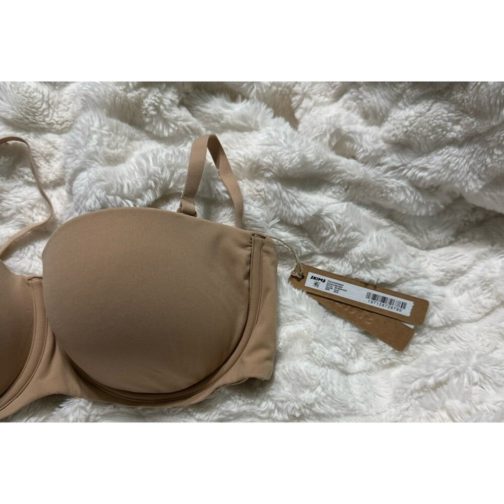 Skims Strapless/convertible/traditional t-shirt bra - Picture 6 of 8